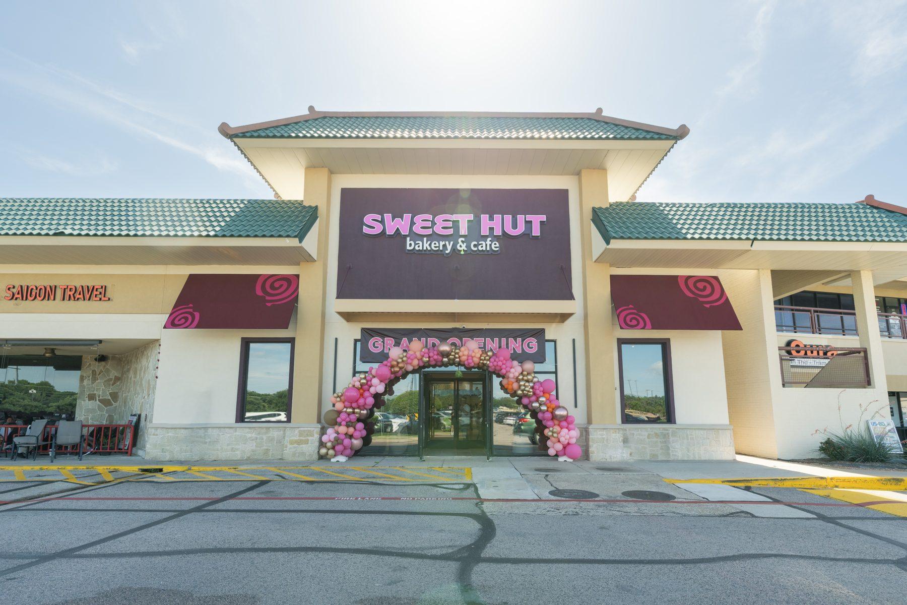 Sweet Hut Bakery & Cafe Garland storefront