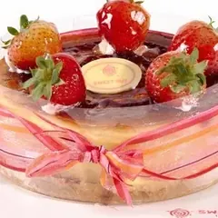 Strawberry Cheese 6"